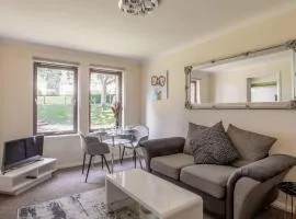Summit Stylish Headland Court Apartment 2 Bedroom