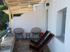 Emerald Suite Alonnisos, holiday rental in Patitiri