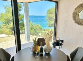 BEACHHOUSE #1 - Buqez Resort, hotel v destinaci Drage