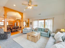 Waterfront Outer Banks Home with Beach Access, хотел в Кил Девил Хилс