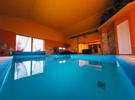 Aqua Villa
