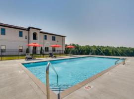 Resort Apartment in Loretto with Private Patio!, hotel en Loretto