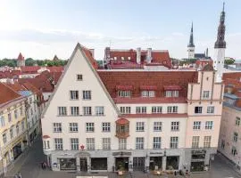 Old Town - Hall Square Apartment