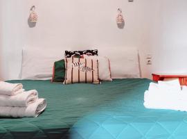 Aris House - Cretan Hospitality: Ayos Nikolaos şehrinde bir otoparklı otel