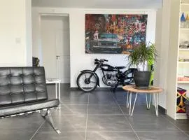 Art_Booking . . . by Benoit_B