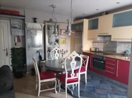 Apartamento San Quirce - céntrico y reformado- wifi y netflix, hotel near Church of Saint Mary the Ancient, Valladolid