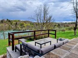 Pixie House - Mrežnica, private pier, hot tub