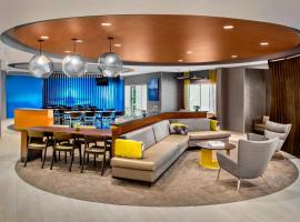 SpringHill Suites Long Island Brookhaven: Bellport şehrinde bir otel