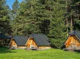 Eco Camp Chalets pod Gorom, hotel en Žabljak