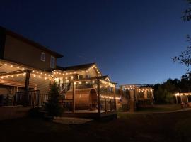 Dragonfly Inn Loft Suite, bed and breakfast en Sherwood Park