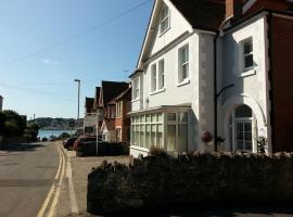 Beachcomber Holiday Apartments, hotel en Swanage