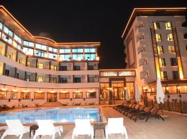 Blue Pier Hotel, hotel i Kocaeli