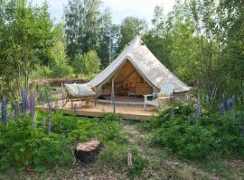 Fristad Glamping Tent Vitsand, люкс-шатер в городе Gunsjögården