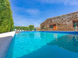 Chalet con piscina privada en Bolonia, hotel v destinácii Tarifa