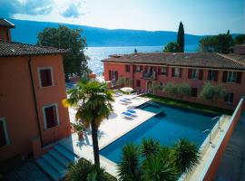 Hotel Bogliaco, hotel with pools in Gargnano