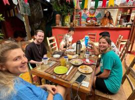Mais Que Nada Itacaré - Hostel, Bar & Breakfast, hostel v destinácii Itacaré