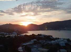 Panorama Appartment, hotel in Agia Marina