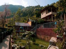 Penance Homestay, hotel with parking in Khokna