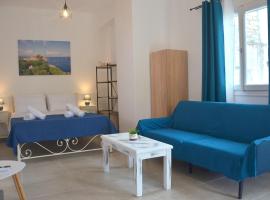 Agatha's central bright modern luxury apartment-2, luxury hotel in Perítheia