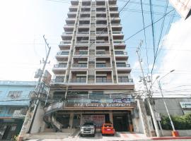 RedDoorz Plus @ Bez Tower and Residences San Juan, hotel a Manila