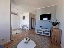 Urocze kondominium z widokiem na morze