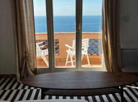 Full Sea View Near Monaco with Pool, hotell Monte Carlos