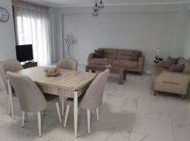 Family house, apartman u gradu Ofrinion