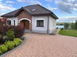 Dom nad jeziorem
