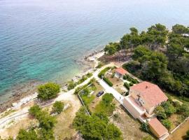 Villa Garmina, ξενοδοχείο που δέχεται κατοικίδια σε Ugljan