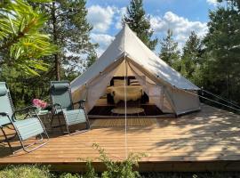 Intsu Royal Kadakametsa Glämp, camping de luxe à Liiva
