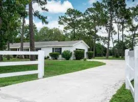 Tampa-Lutz 3bdr2bath 20 min to Stadium, Airport