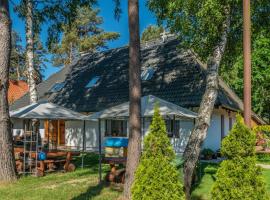 Lesna Chata, hotel in Jarosławiec