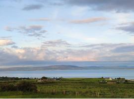 Tullyally's View, orlofshús/-íbúð í Red Castle
