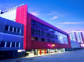 Quest Hotel Balikpapan by ASTON, hotell i Balikpapan