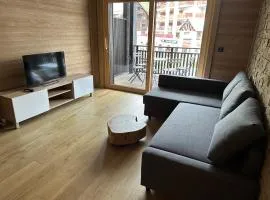 Appartement de luxe, parking sous-terrain, centre-ville Auron