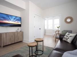 Fully renovated 4 bdr apartment 1.5 block to beach and convention center, apartment in Wildwood