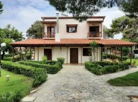 Yannis Villa