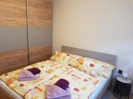Henrietta Apartmanház