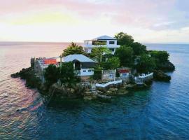 Utopia Island Resort, feriebolig ved stranden i Batangas City