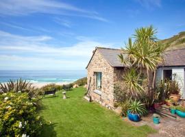 Sheldrake, Spacious Villa, Panoramic Sea-views, Large Garden, By Beach, hotel en Sennen