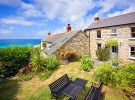 White Rose, Cornish Cottage With Sea Views & Private Garden By Beach, pet-friendly hotel in Sennen