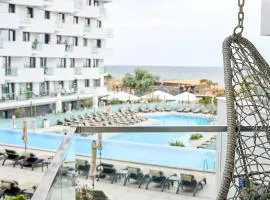 Infinity Summer Crib Beach Resort - parking