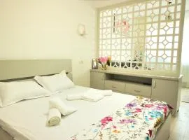 Modern Studio near Coresi Mall w. parking