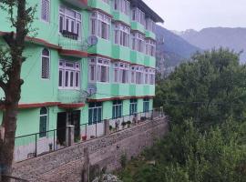 Hotel O Apple Resort, hotel en Kalpa