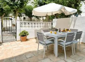 Casa Alkabir. Relax y piscina cerca de la playa.