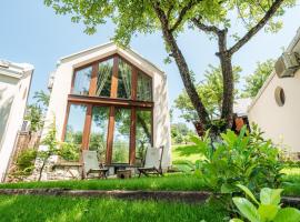 Toplik Village Resort, hotel v destinaci Lukavica