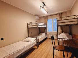 Qalqaman Hostel، بيت شباب في Fabrīchnyy