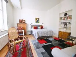 Beige and Red 3city Studio in Sopot with Outdoor Parking by Noclegi Renters