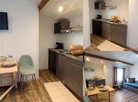 Studio LA MOUTONNE tt équipé 20 m2 10mn plages- hyeres - TRES CALME-, apartment in La Crau