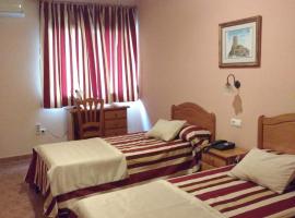 Hotel Mesón el Castillo – hotel w mieście Bañeres de Mariola